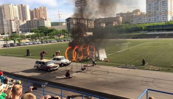 Шоу каскадеров